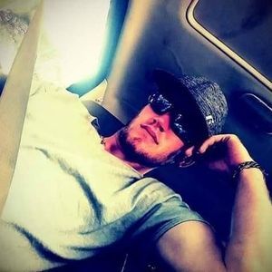 Meet your Posher, Jeffery